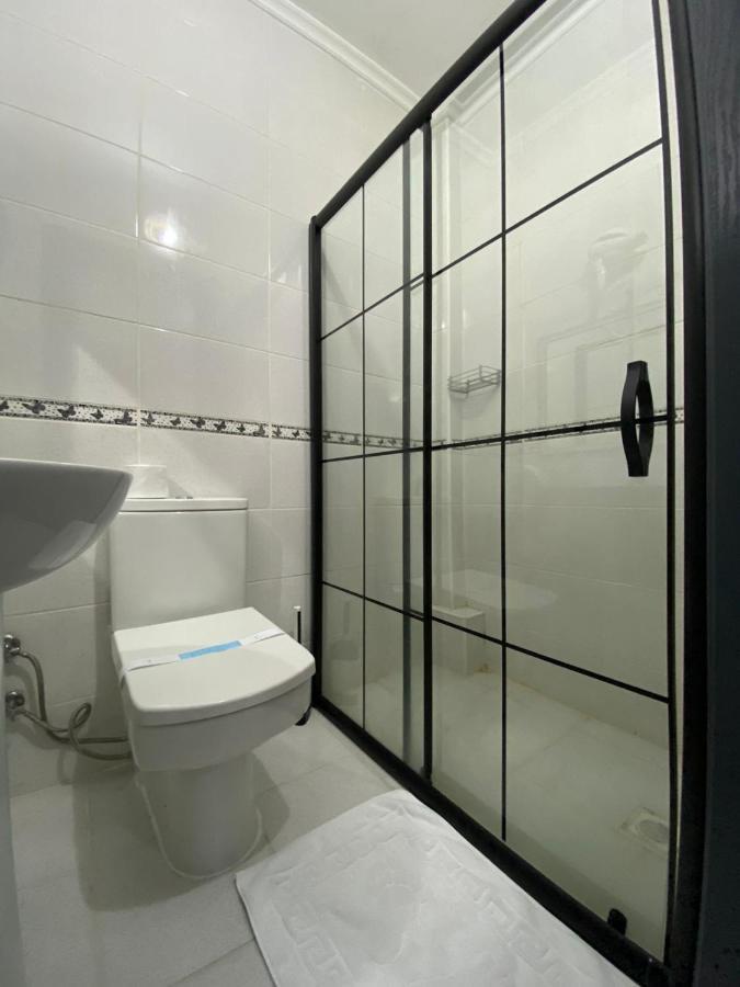 Balıkesir Oezdemir Otel מראה חיצוני תמונה